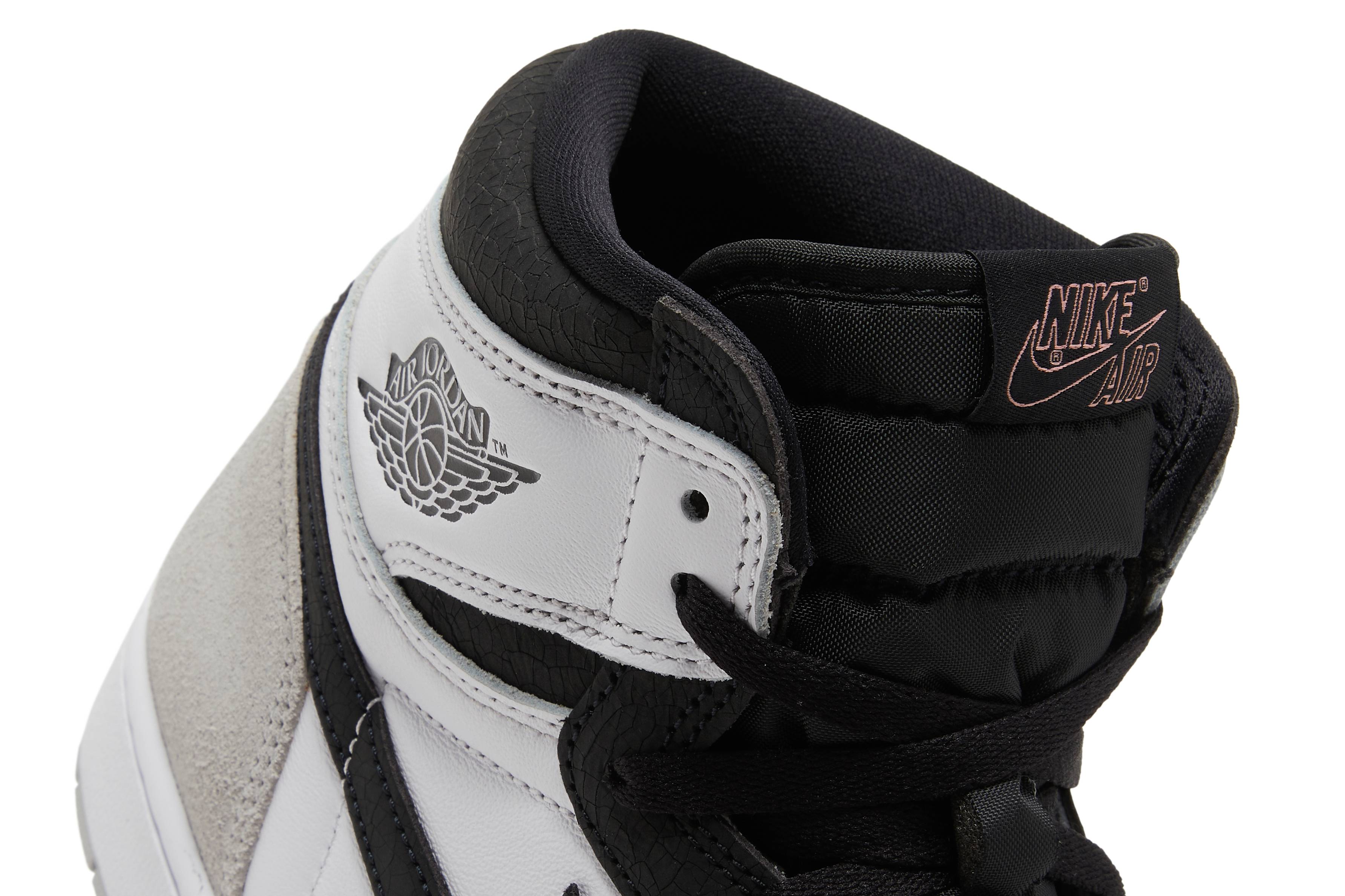 AIR JORDAN 1 RETRO HIGH OG ‘STAGE HAZE’